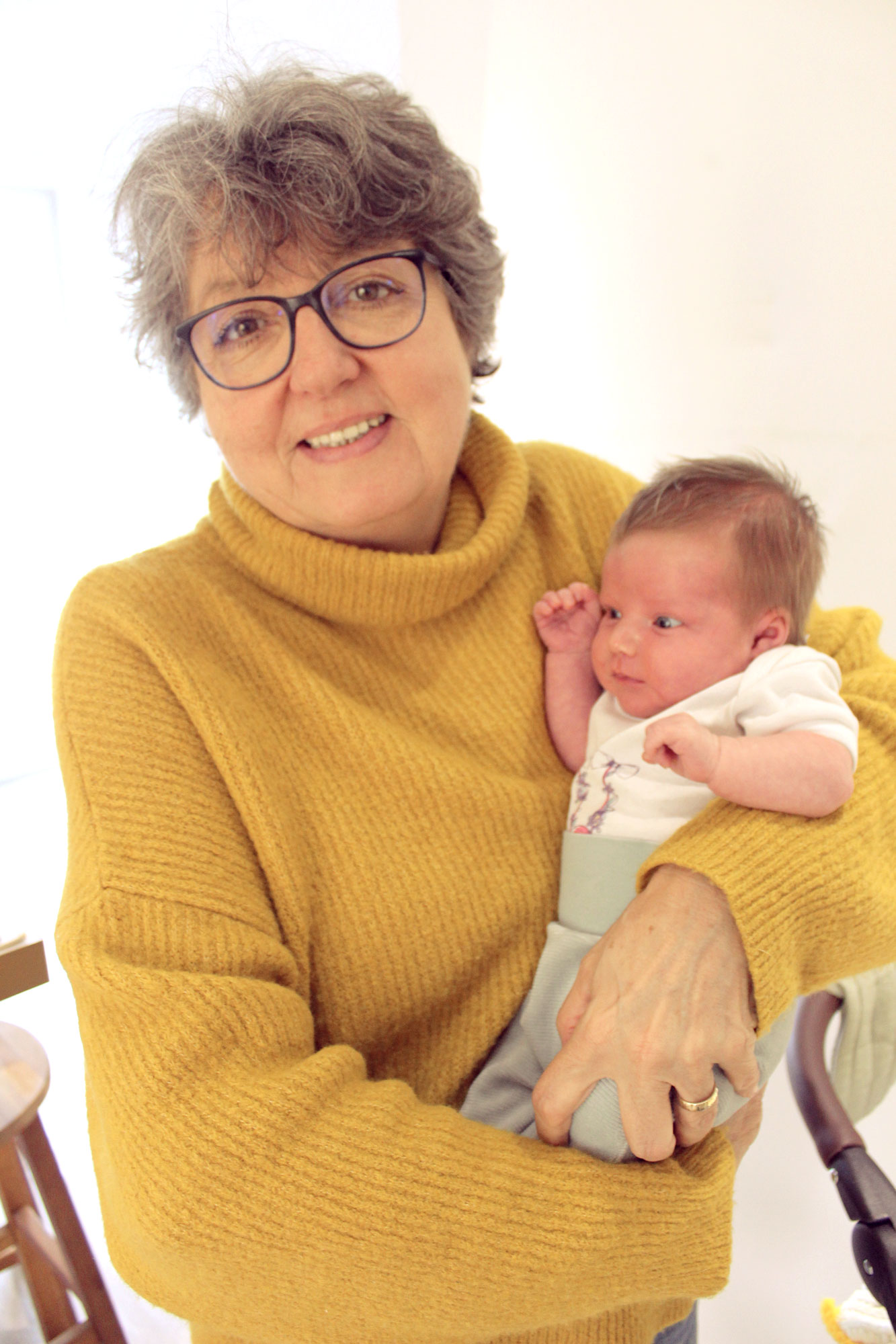 Maureen Dalton mit Baby im Arm